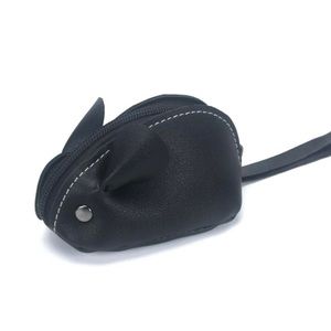 Mouse shaped zipper pouch bag